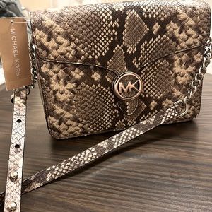 Michael Kors Vanna Medium Flap Embossed Leather Shoulder Bag 😍😍